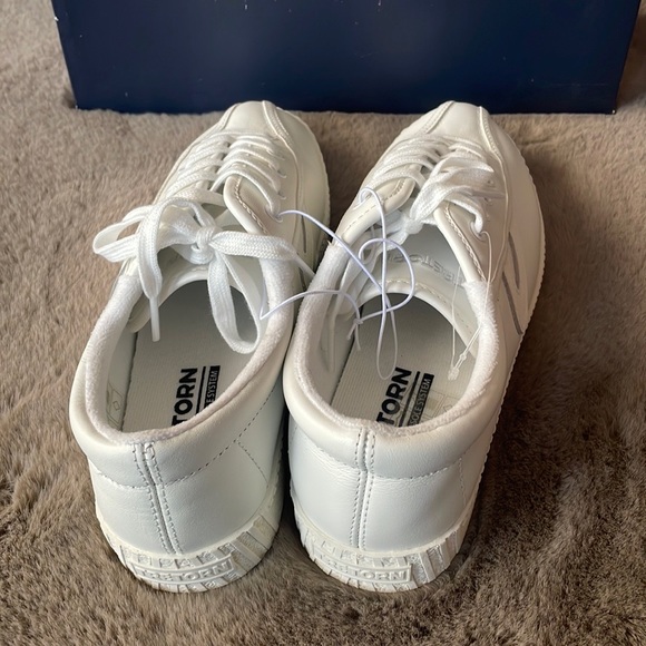 Tretorn - Women’s Leather Sneakers - Picture 7 of 8